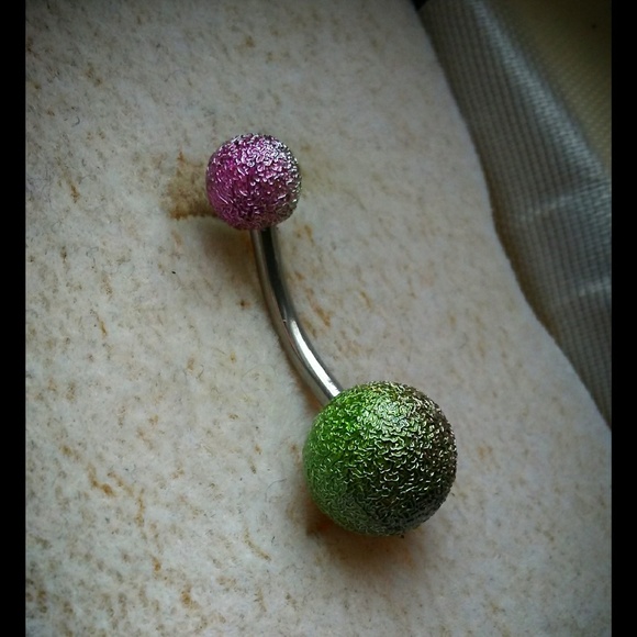 ✨💖*5/$15* Sparkly Stainless Belly Ring - Picture 2 of 8